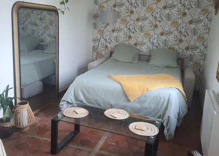 Habitación en casa particular La Maison Nasona *